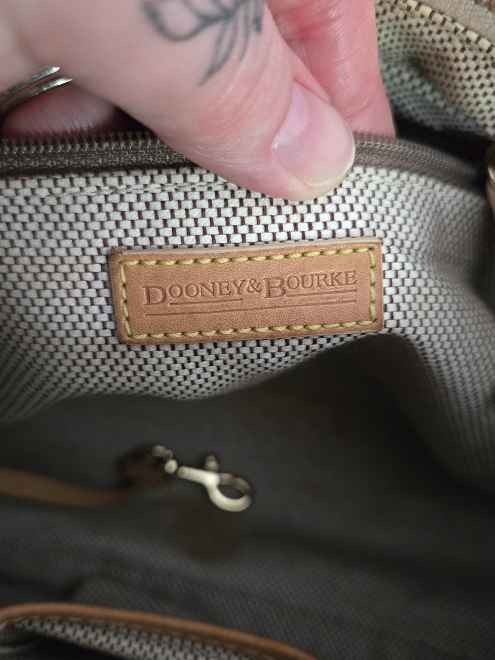 Dooney And Bourke Signature Double Pocket Shoulder Bag - Picture 7 of 10